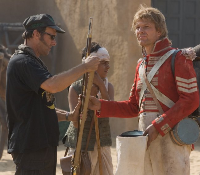 Sean Bean and Rifleman Moore in the desert during the filming of Sharpe&apo...